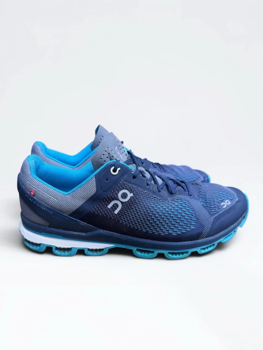 On Cloud Cloudsurfer Men’s Running Shoes Size 11